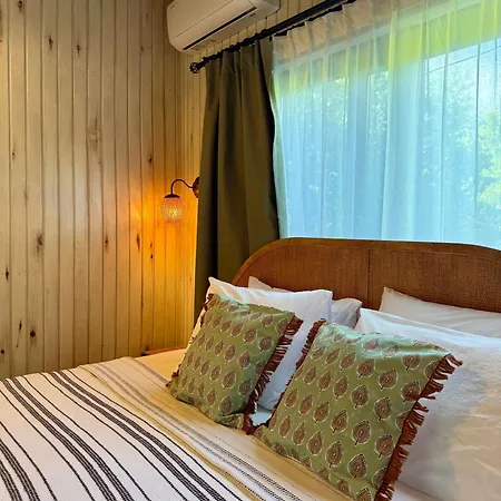 Caretta Caretta Hotel 3*