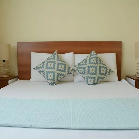 Caretta Caretta Hotel 3*